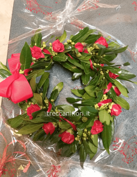 coroncina di alloro con roselline
